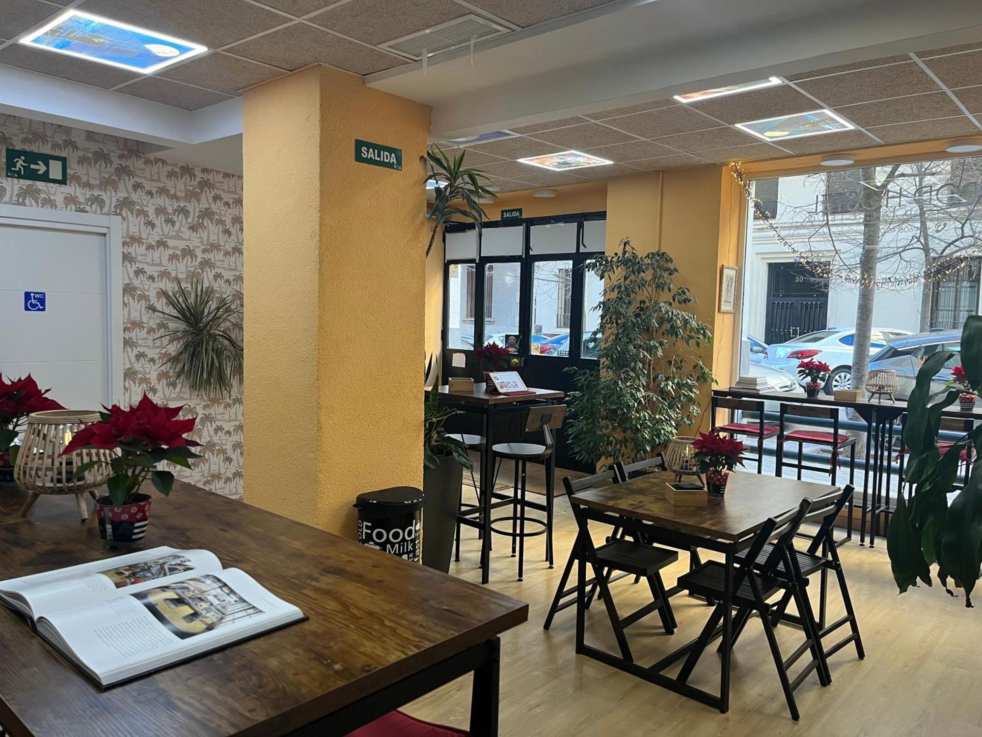 Debod Hostel マドリード エクステリア 写真