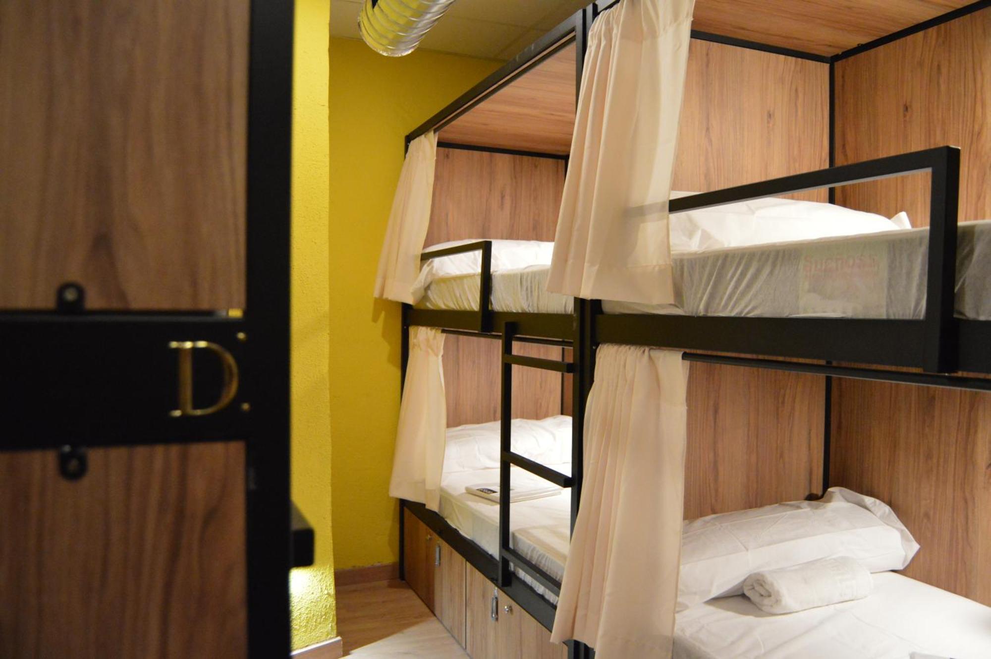 Debod Hostel マドリード 部屋 写真